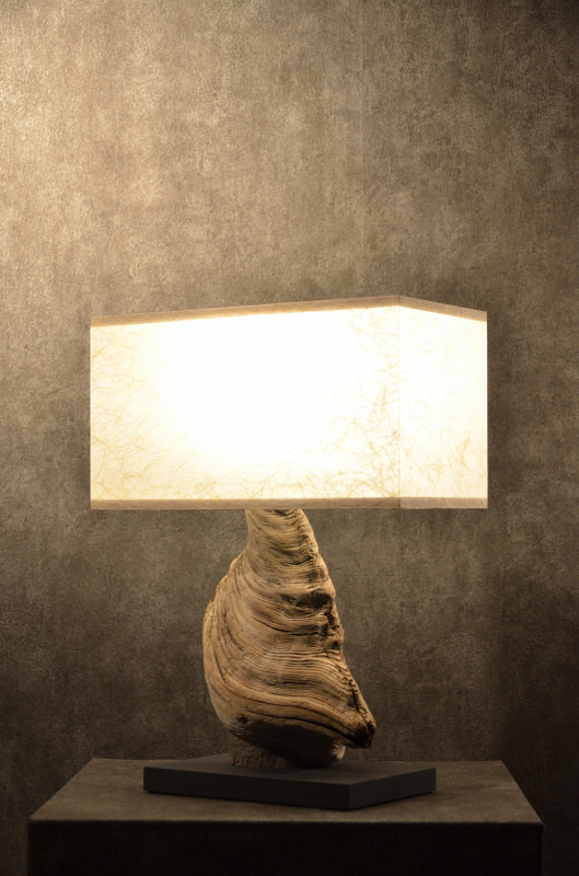 流木と和紙のランプ