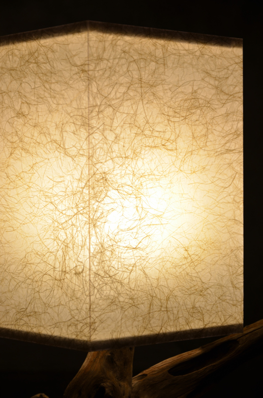 流木と和紙のランプ