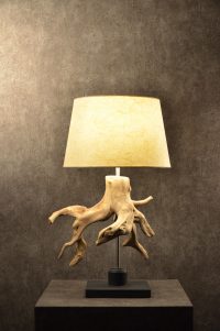 流木と和紙のランプ