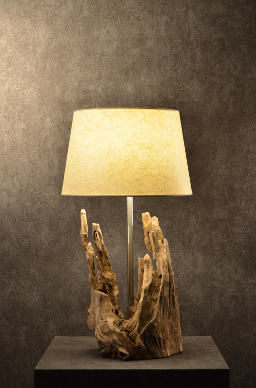 流木と和紙のランプ