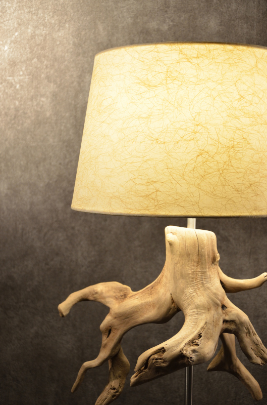 流木と和紙のランプ
