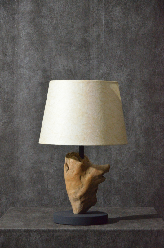 流木と和紙のランプ