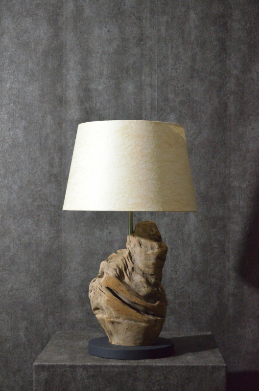 流木と和紙のランプ