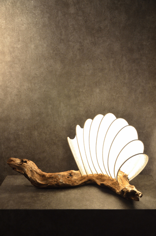 流木と和紙のランプ