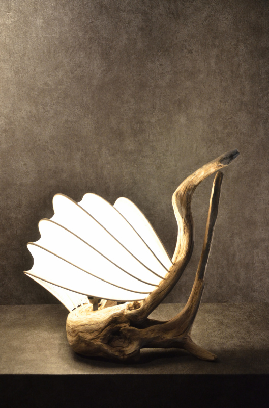 流木と和紙のランプ