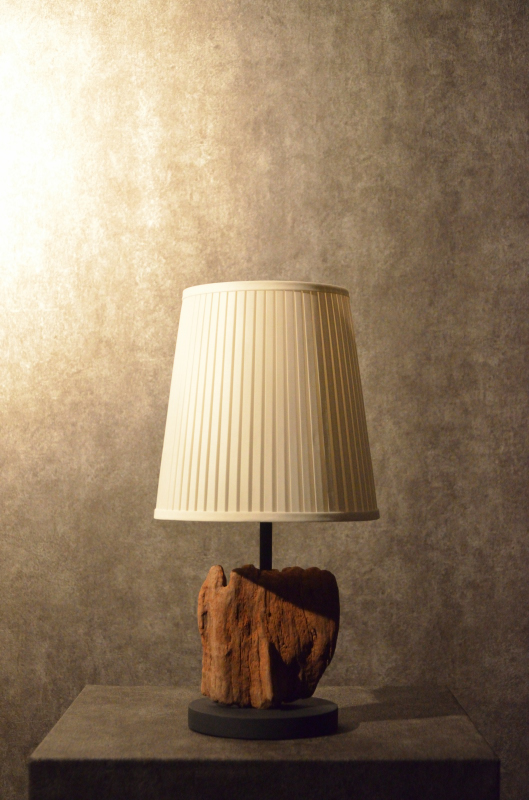 流木ランプ