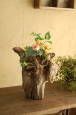 自然流木と天然石のオブジェ花器