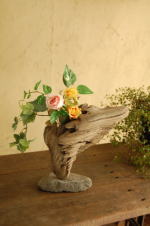 自然流木と天然石のオブジェ花器