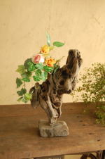 自然流木と天然石のオブジェ花器