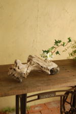 自然流木と天然石のオブジェ花器