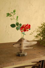 自然流木と天然石のオブジェ花器