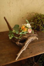 自然流木と天然石のオブジェ花器