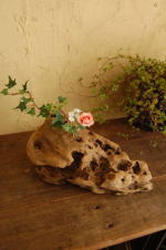 自然流木と天然石のオブジェ花器