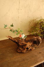 自然流木と天然石のオブジェ花器
