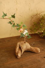 自然流木と天然石のオブジェ花器