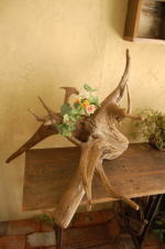 自然流木と天然石のオブジェ花器