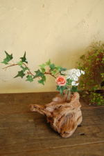 自然流木と天然石のオブジェ花器